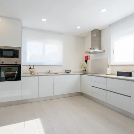 Βίλα Lola, With Jacuzzi And Private Swimming Pool *