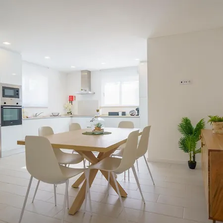 Lola, With Jacuzzi And Private Swimming Pool ヴィラ