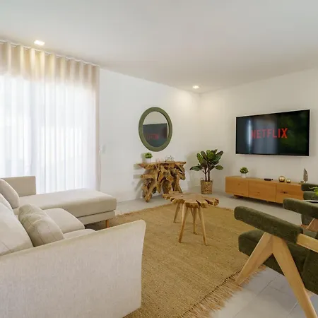 Lola, With Jacuzzi And Private Swimming Pool Santa Barbara