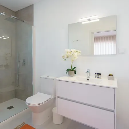 Lola, With Jacuzzi And Private Swimming Pool 빌라